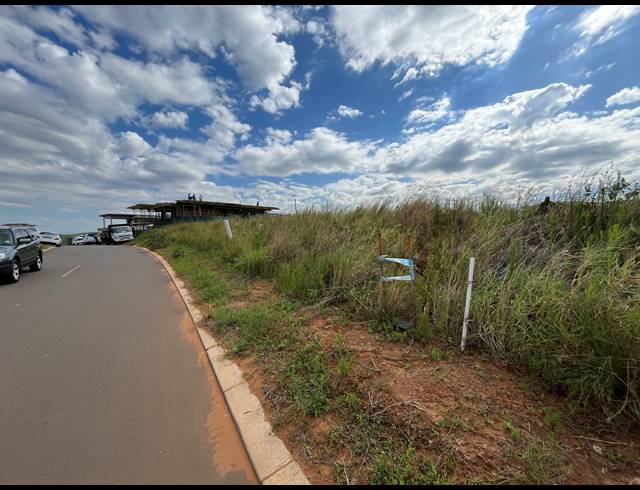 558M² VACANT LAND FOR SALE IN SIBAYA PRECINCT